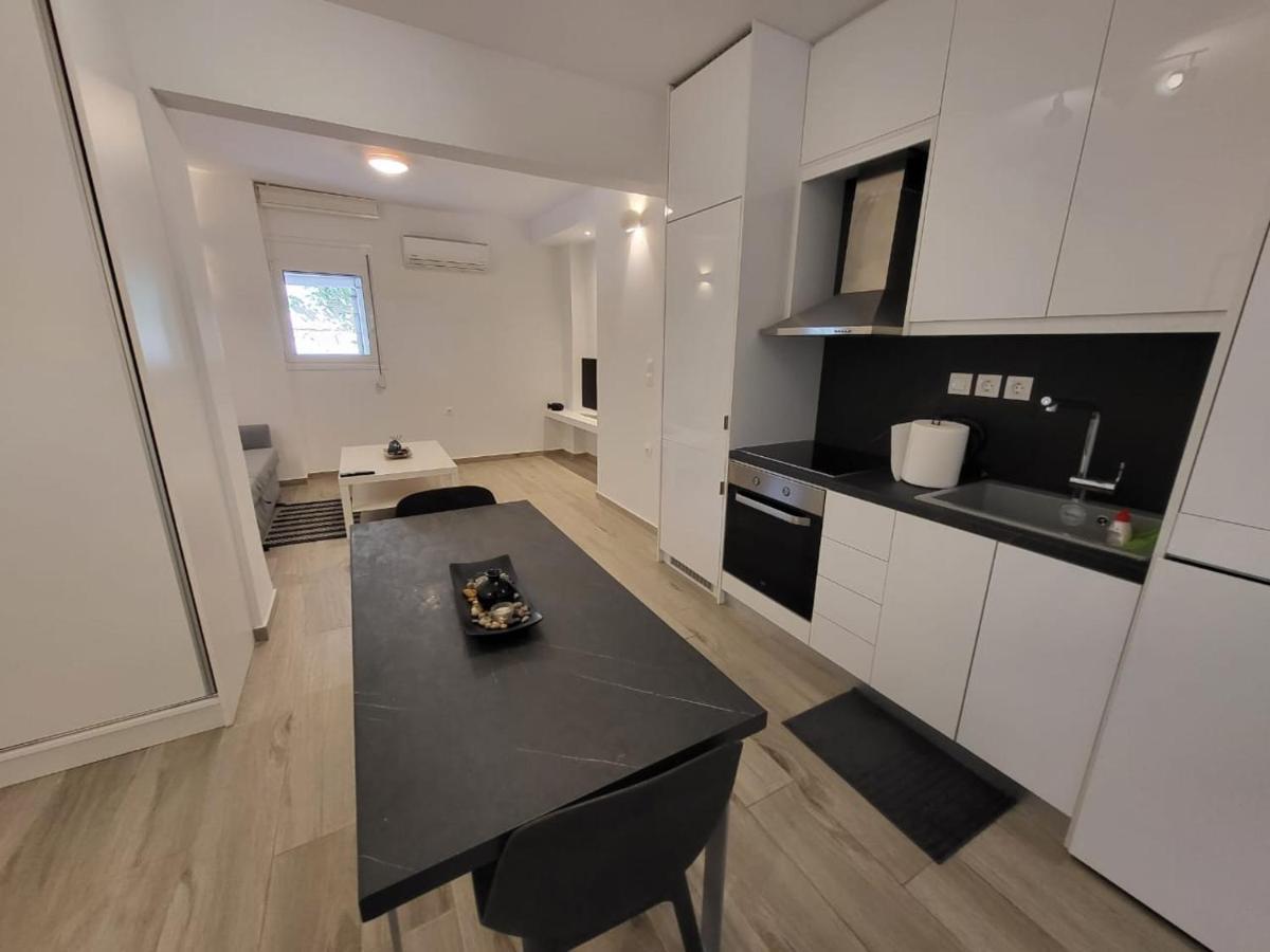 Apartment Near The Center Of Glyfada Athens Luaran gambar